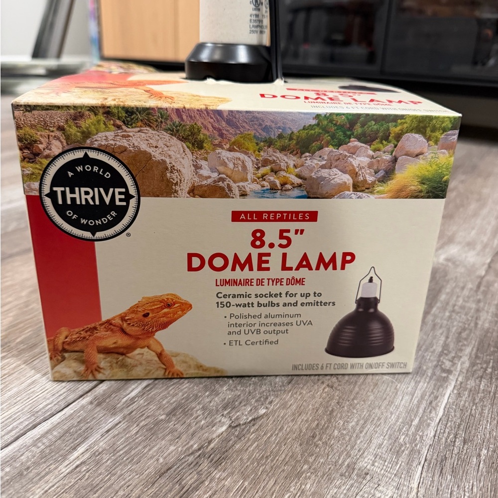 Thrive Black Dome Lamp for Reptiles